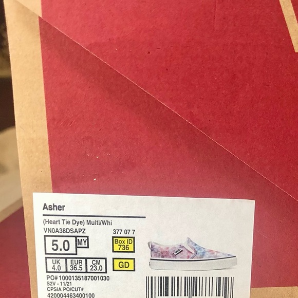 NIB Vans Asher Heart Tie Dye Slip-On Shoes (Big girls sizes) - Picture 7 of 12